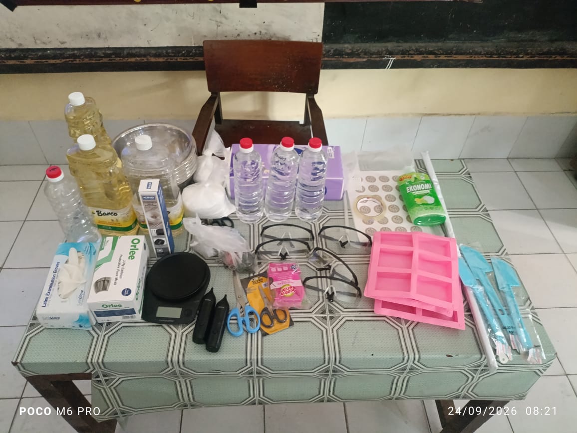 Bahan dan alat produksi sabun RABUN